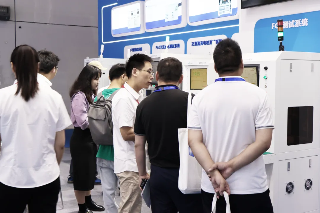 展会落幕：Ladbrokes立博智能 SNEC 2024 完善收官，，共创未来新篇章！